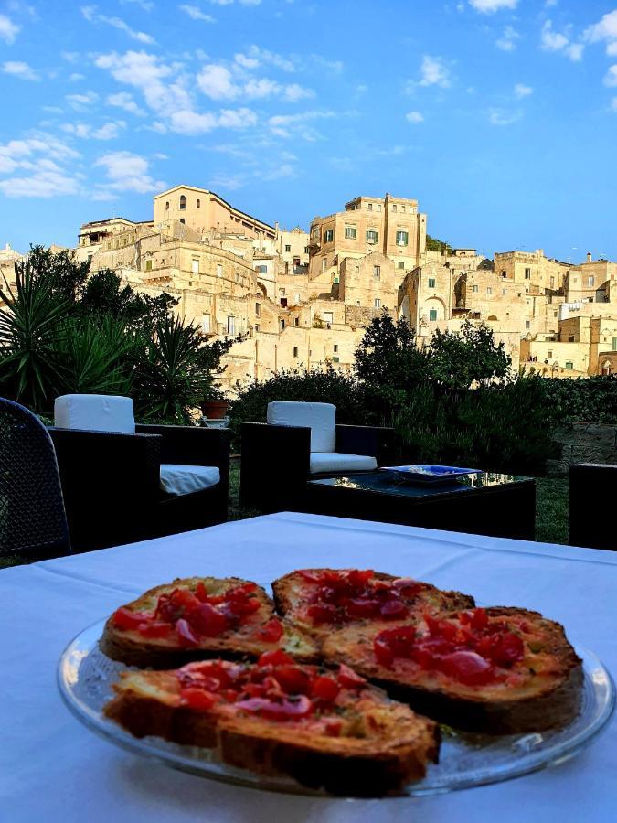 Il Giardino Di Eleonora Hotel มาเตรา ภายนอก รูปภาพ